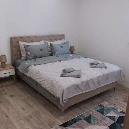 Apartmani Golub Livno Ngoại thất bức ảnh